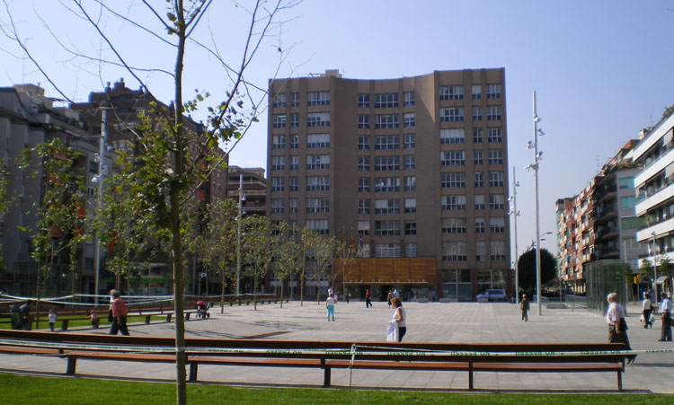 Se calcula que hay por lo menos 1.000 pisos vacíos en Sant Adrià.