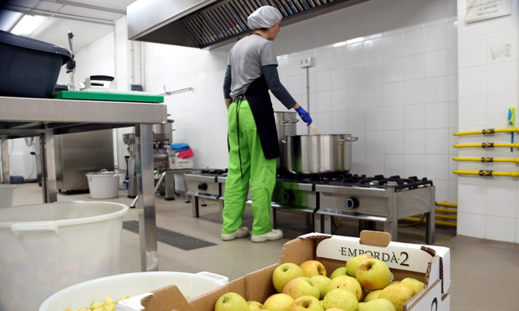La Fundació Espigoladors recuperó en 2019 más de 200.000 kilos de alimentos que se iban a desechar.