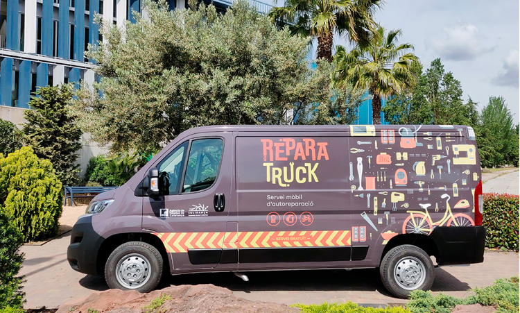 Reparatruck es un servicio ambulante de reparación de electrodomésticos.